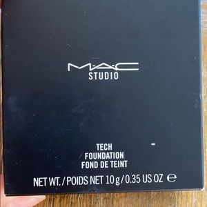 MAC studio tech compact NW33. New.
